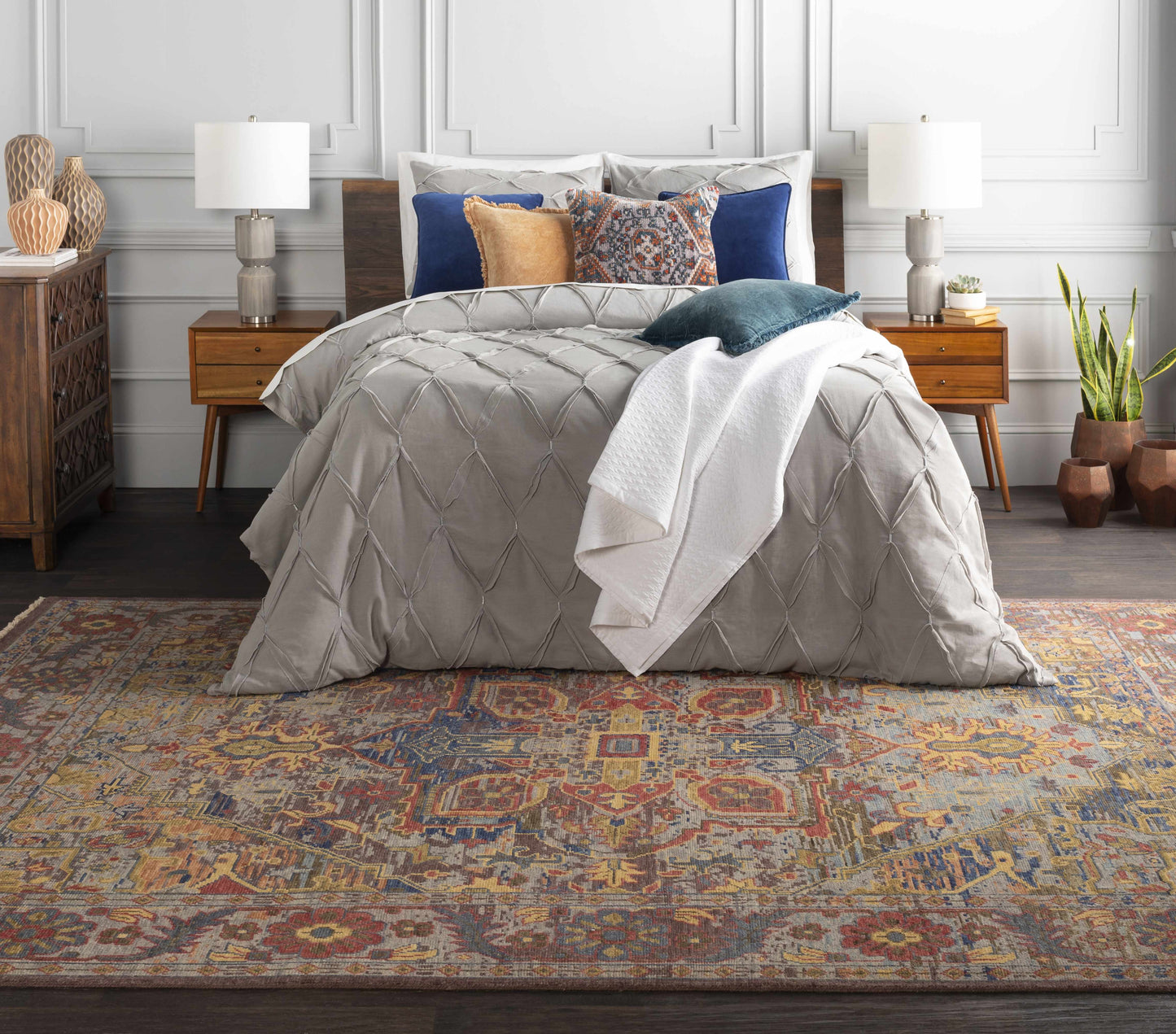 Mulauin Triditional Glass Decorative Accent