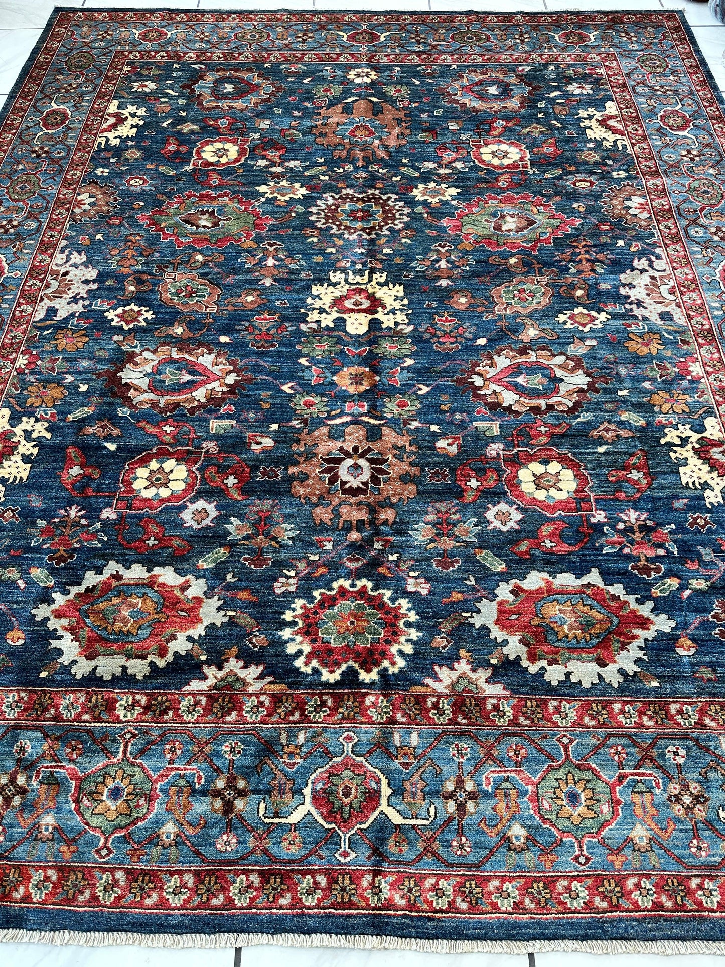 Trasitional Serapi Ghazni Wool Rug – 8' x 10’ – Intricate Floral Design