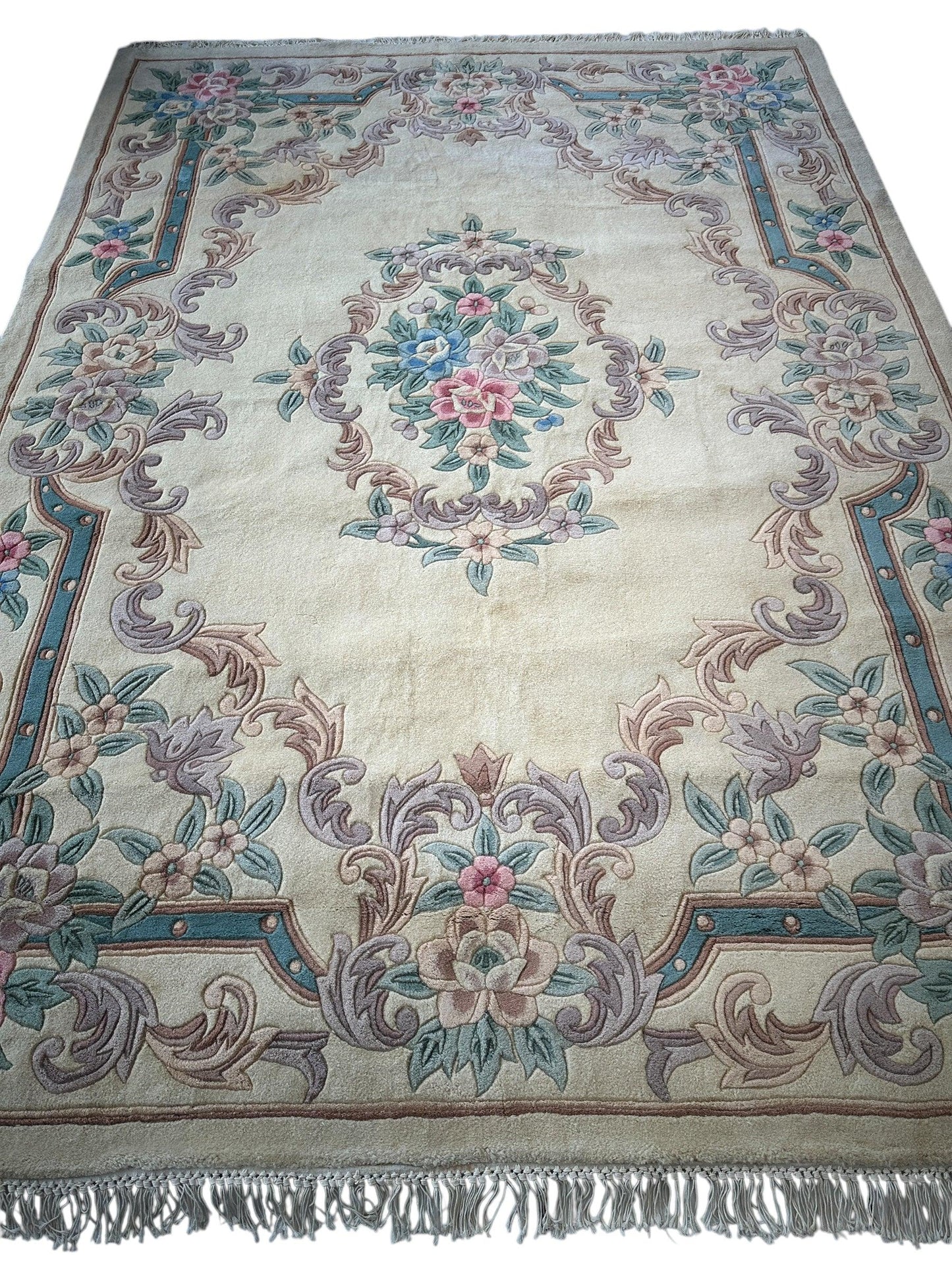 Hand-Tufted Chinese Aubusson Wool Rug – 7'10" x 11' – Luxurious Traditional Design