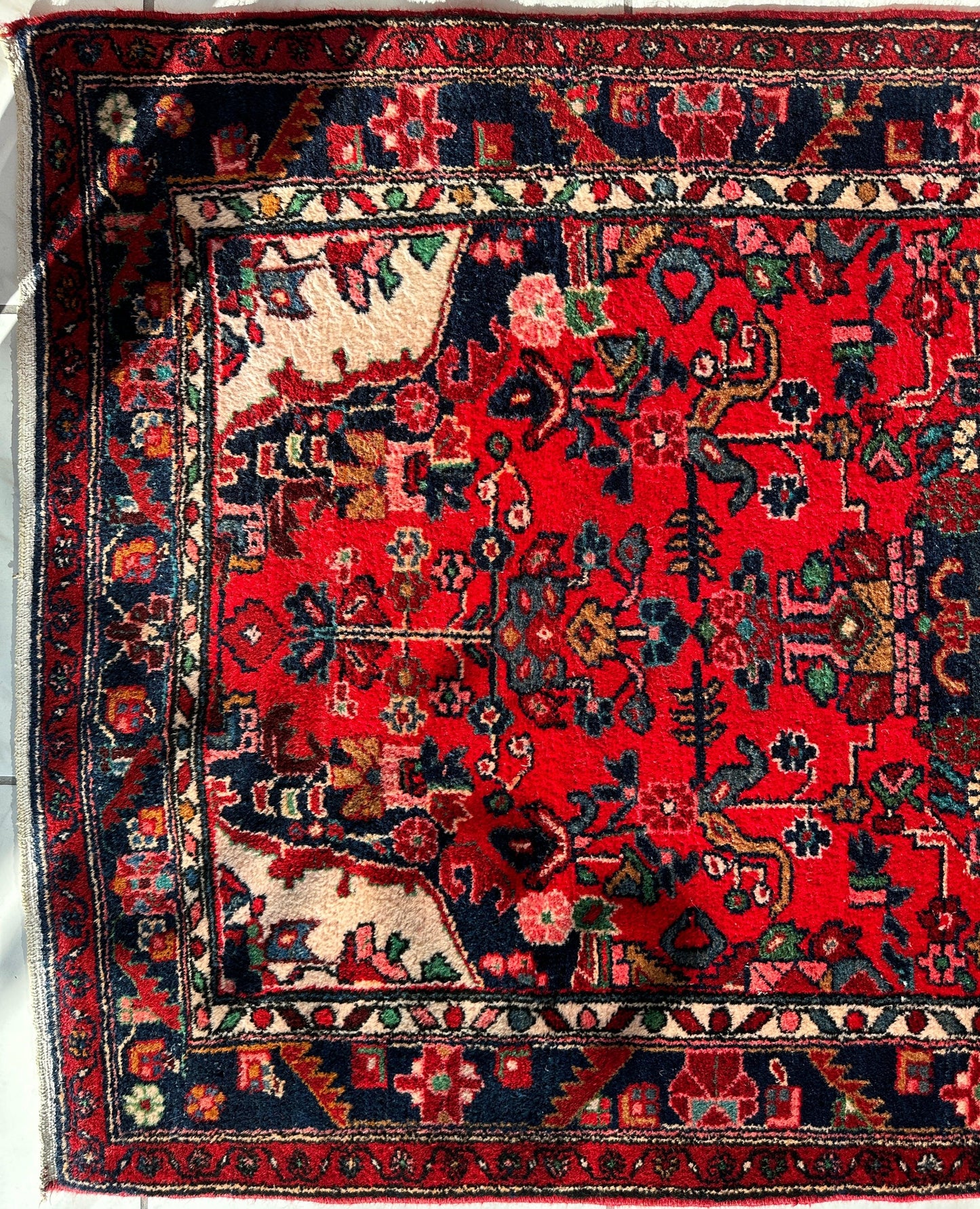 Hand-knotted Persian Hamadan wool Rug 3’8” x 6’4”