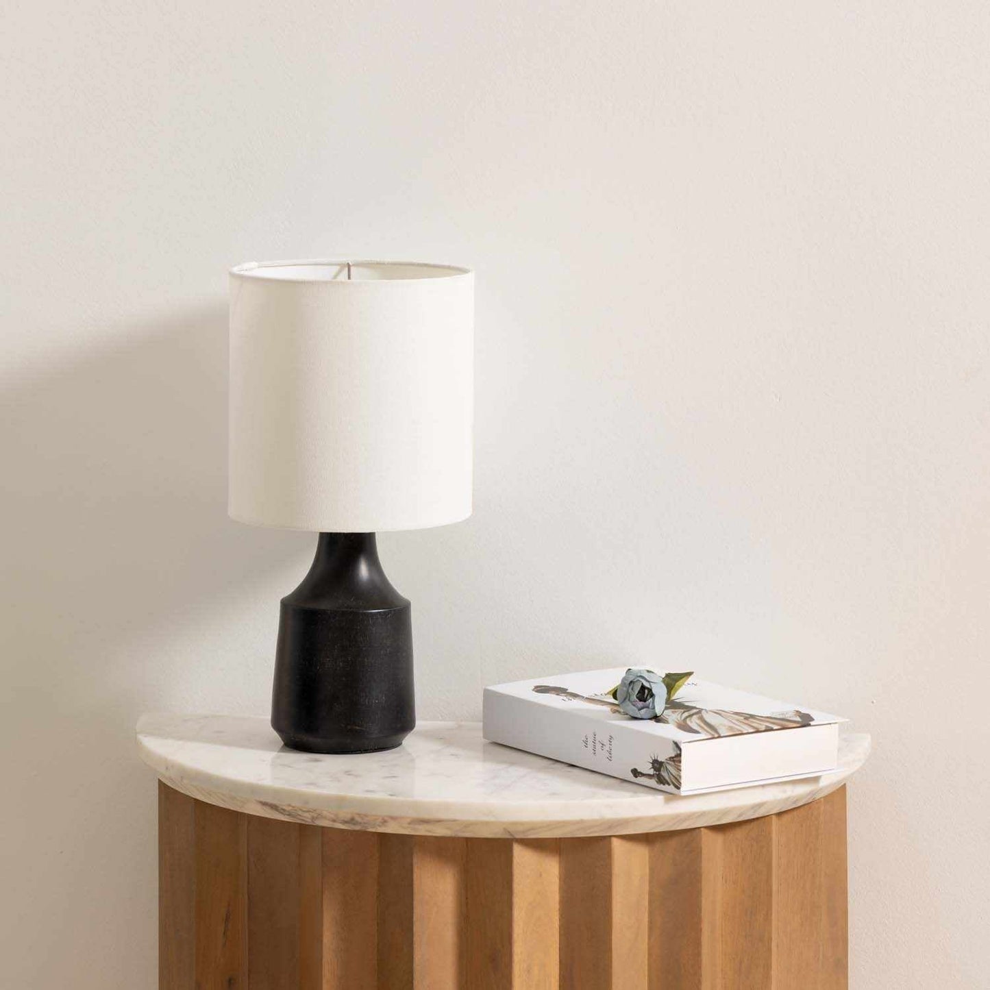 Canayan Black and Natural Resin Table Lamp