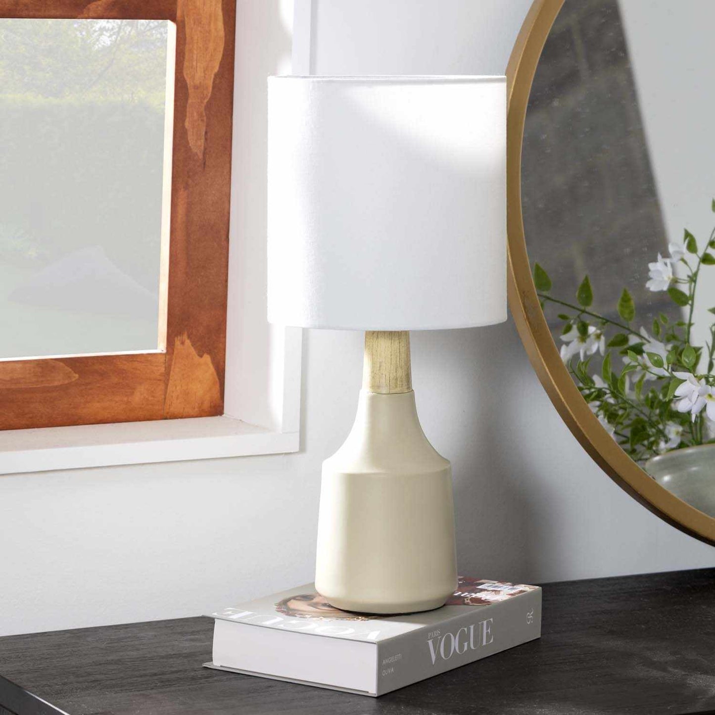 Gattaran Ivory & White Table Lamp