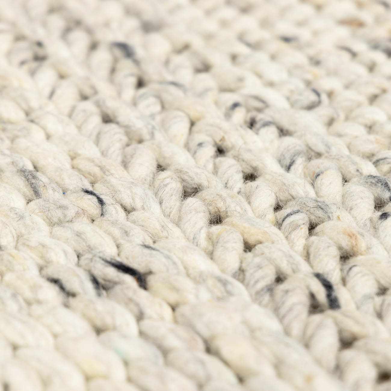 Salvo Luxury Hand Woven Wool Area Rug