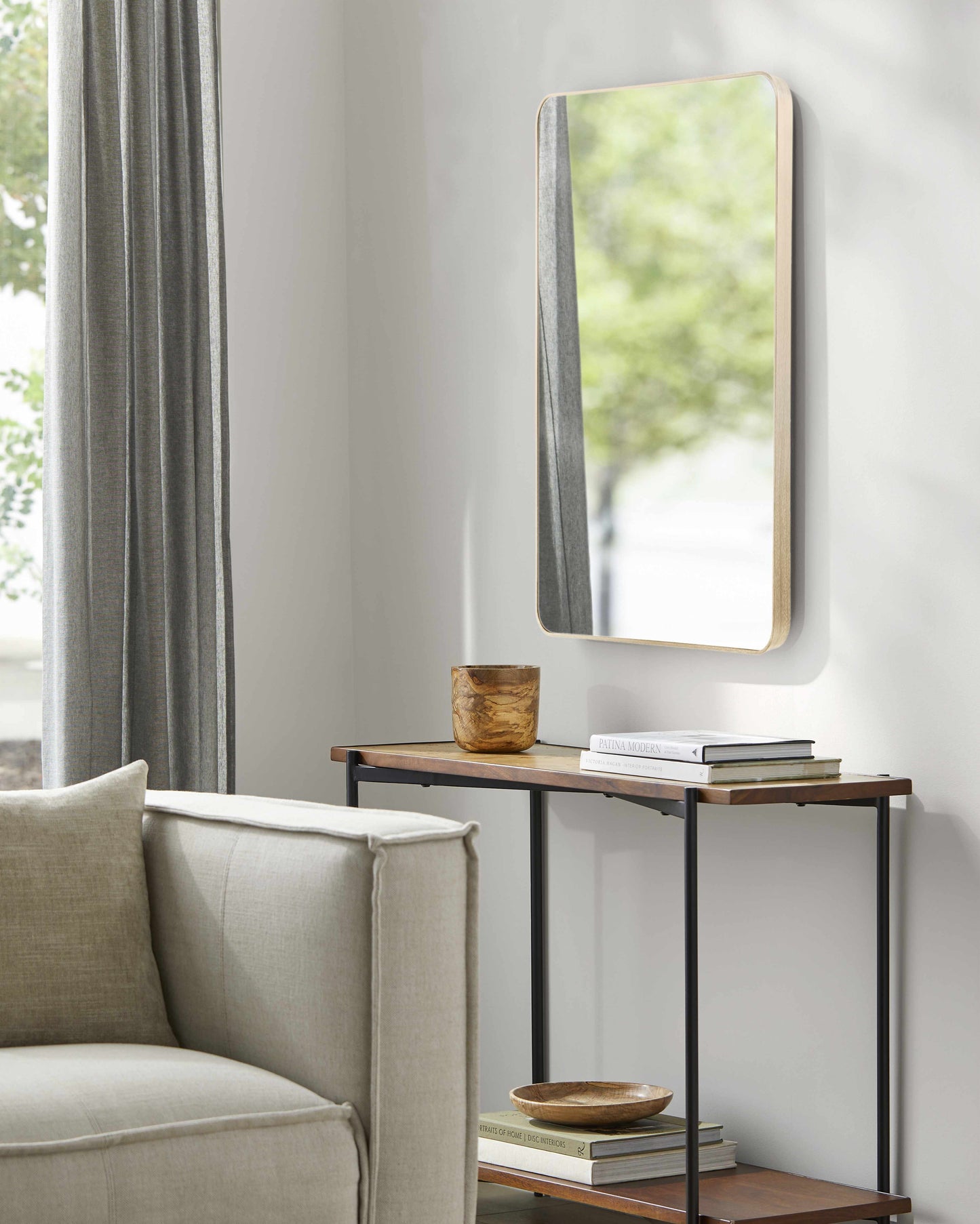 Sustinente Dark Red Mirror