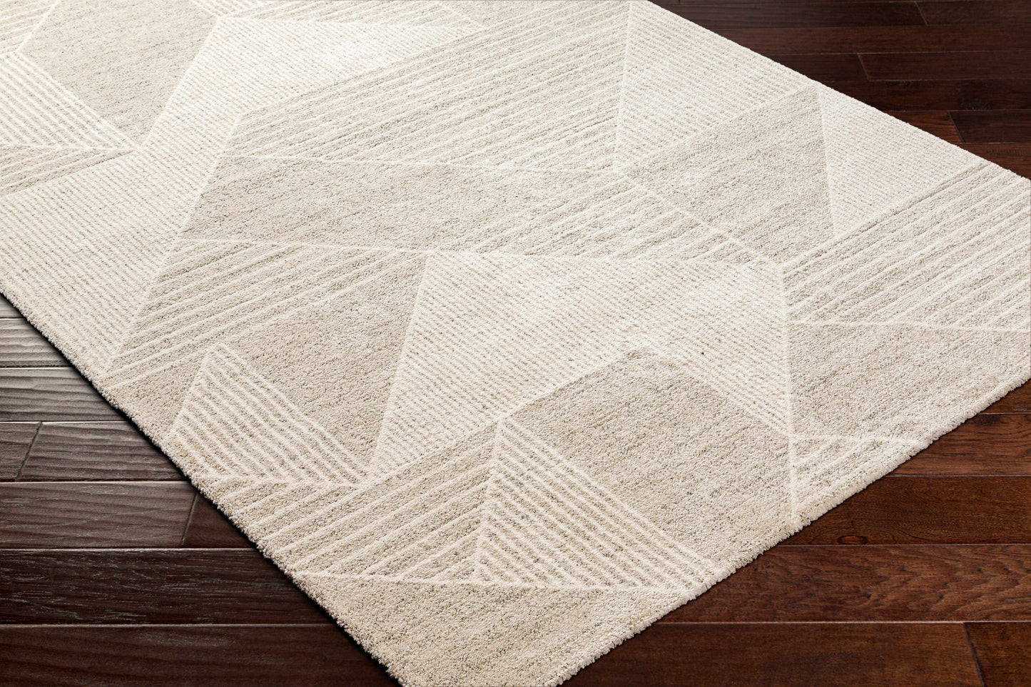 Almas Luxe  Rug