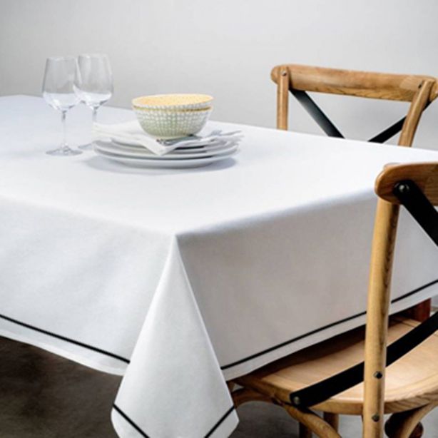 Single Embroidery Border Sateen Poly Cotton Solid Table Cloth