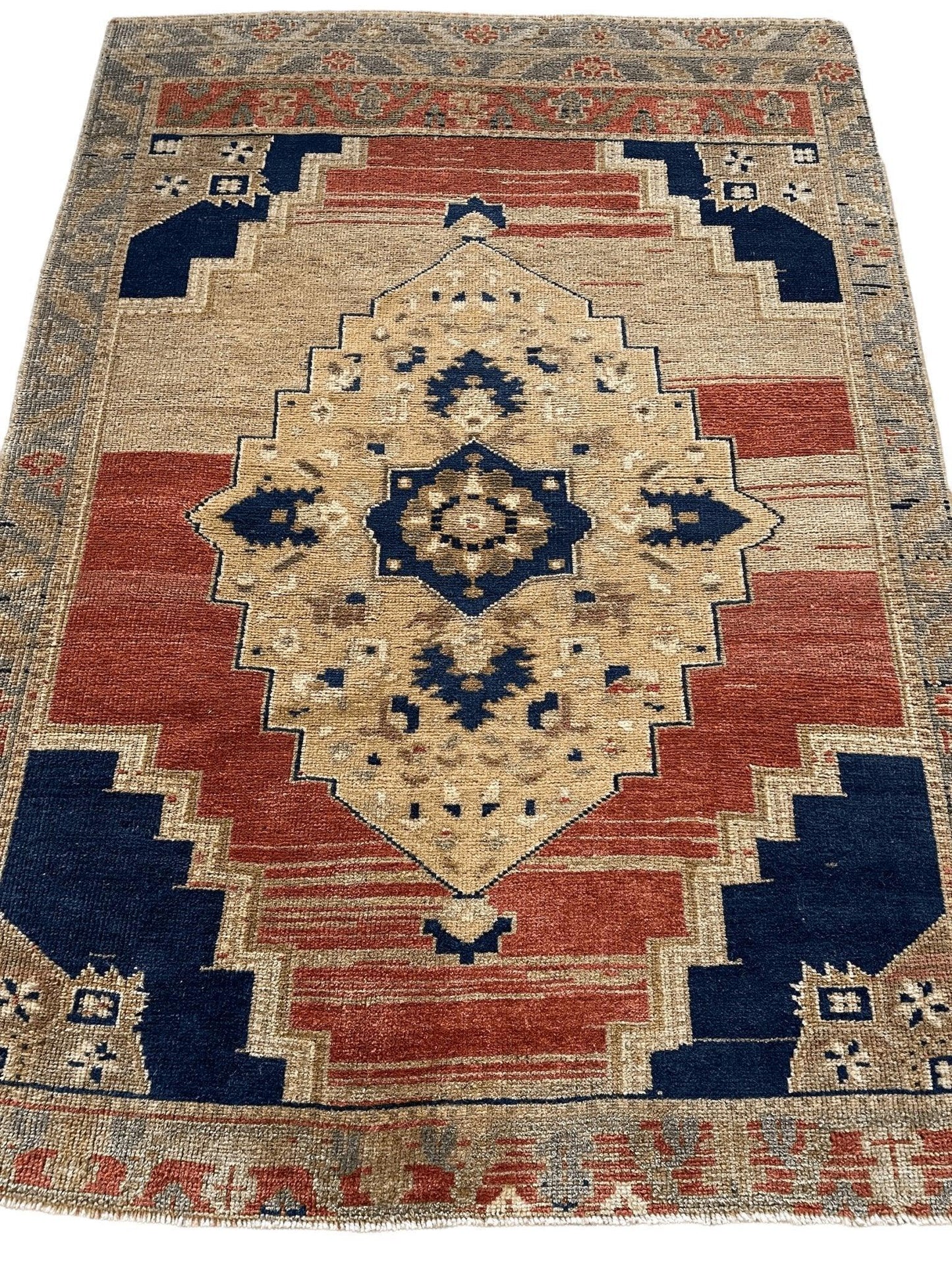 Exquisite handmade oushak rug 3'7''x5'