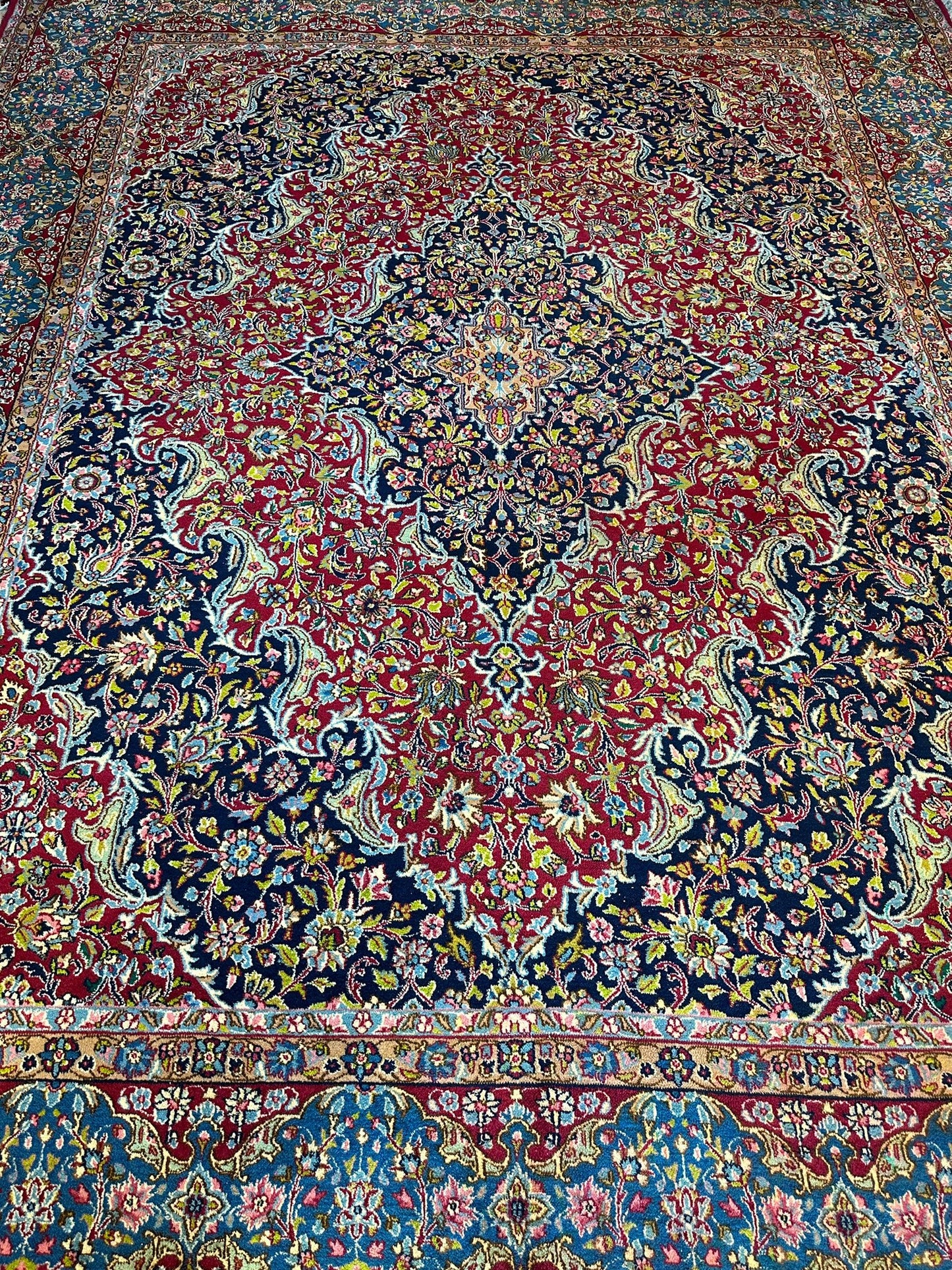 Exquisite Persian Vintage Medalian Rug 10 x 13