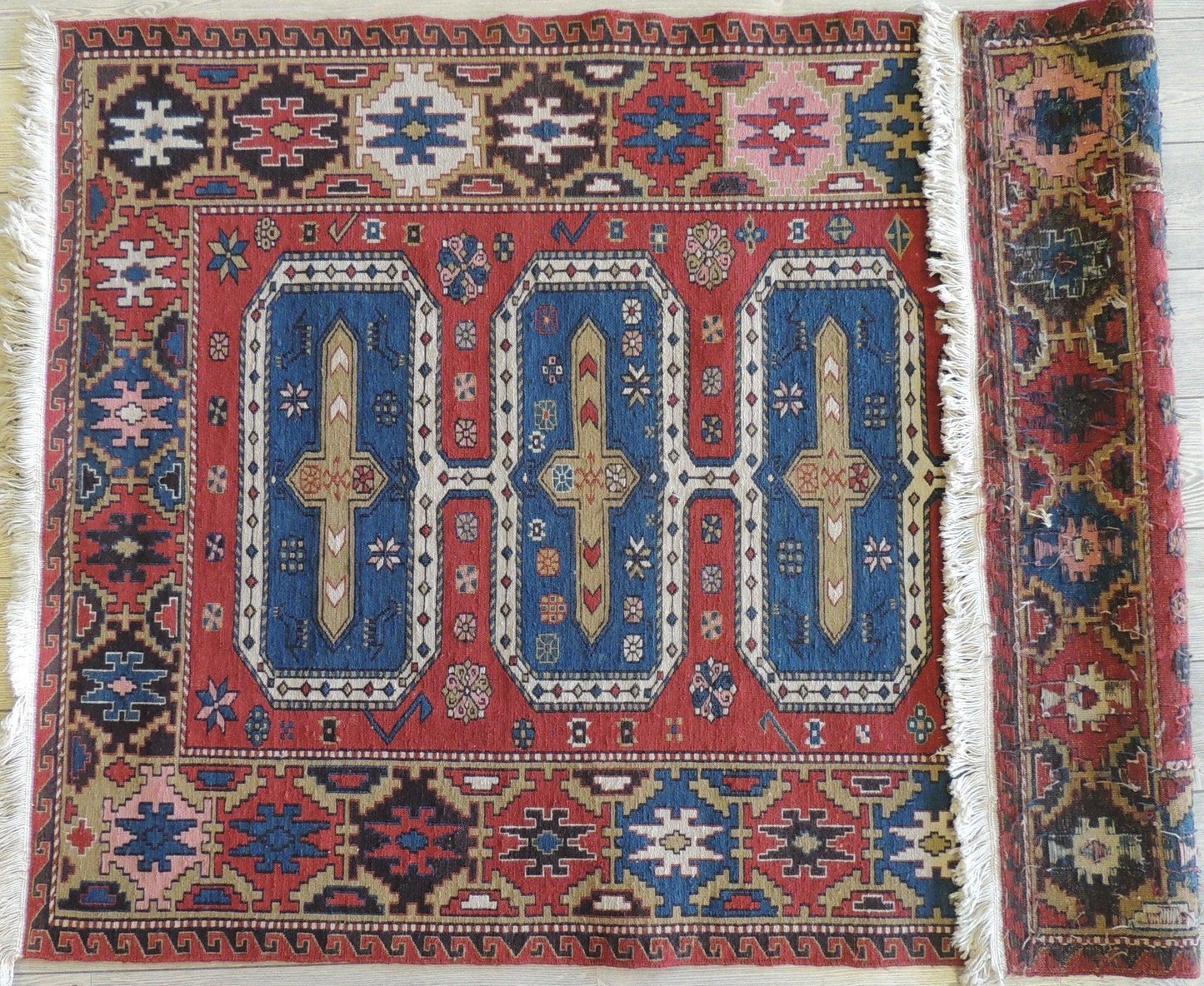 Exquisite Vintage Hand Knotted Soumak Area Rug 6x4 Ft