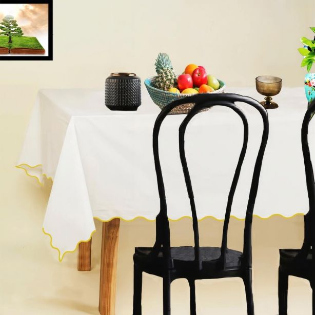 Waterproof Scallop Embroidery Polyester Table Cloth