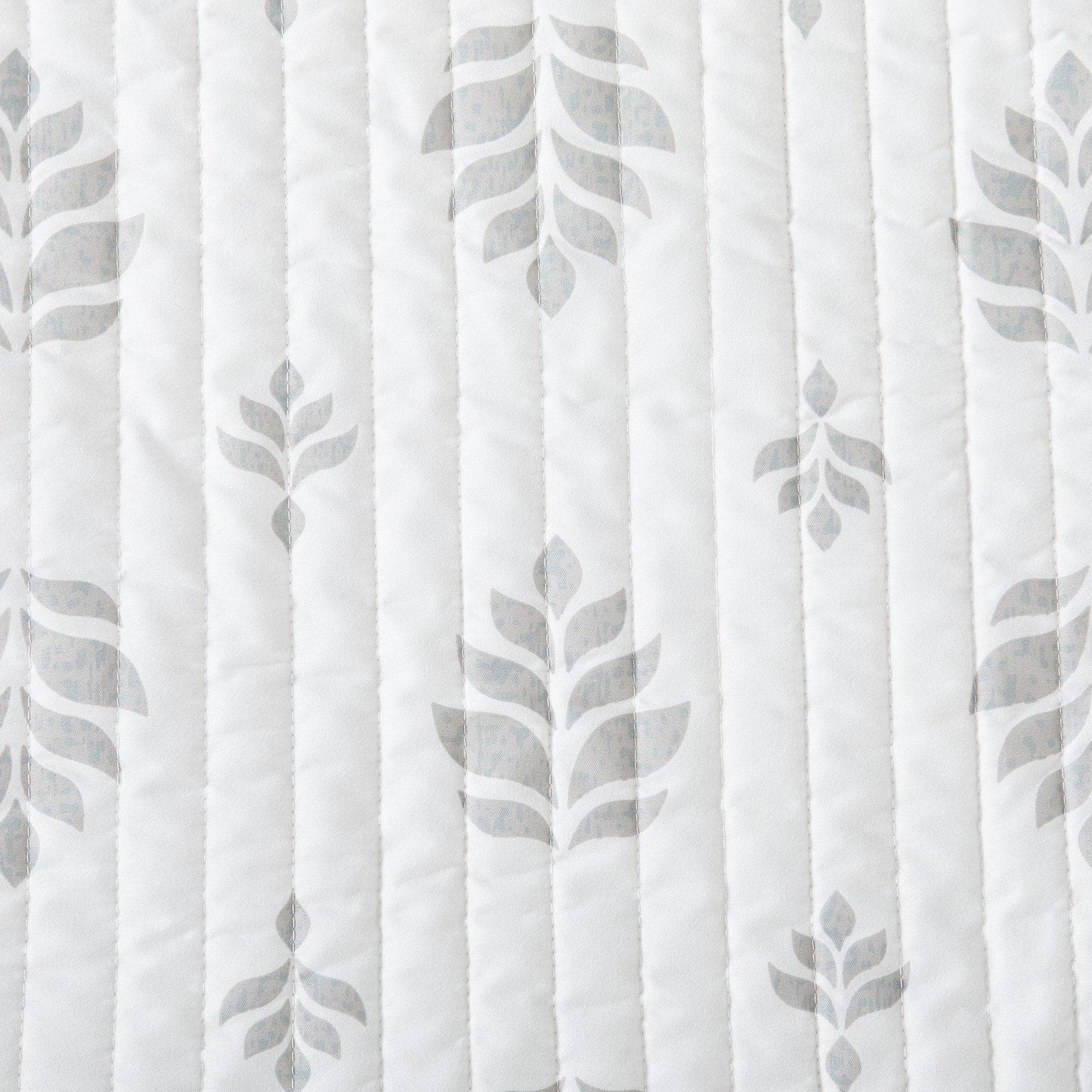 3-Piece French Floral Quilt - Colette Collection