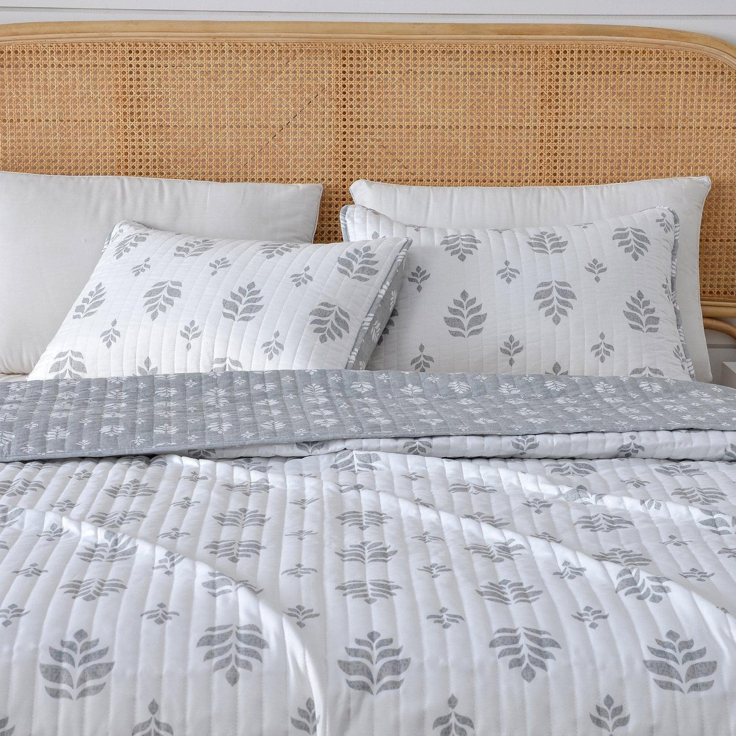 3-Piece French Floral Quilt - Colette Collection