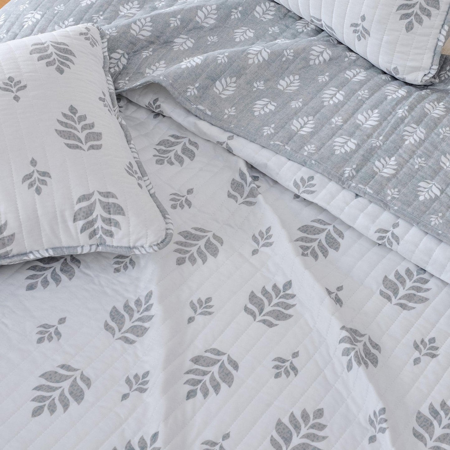 3-Piece French Floral Quilt - Colette Collection
