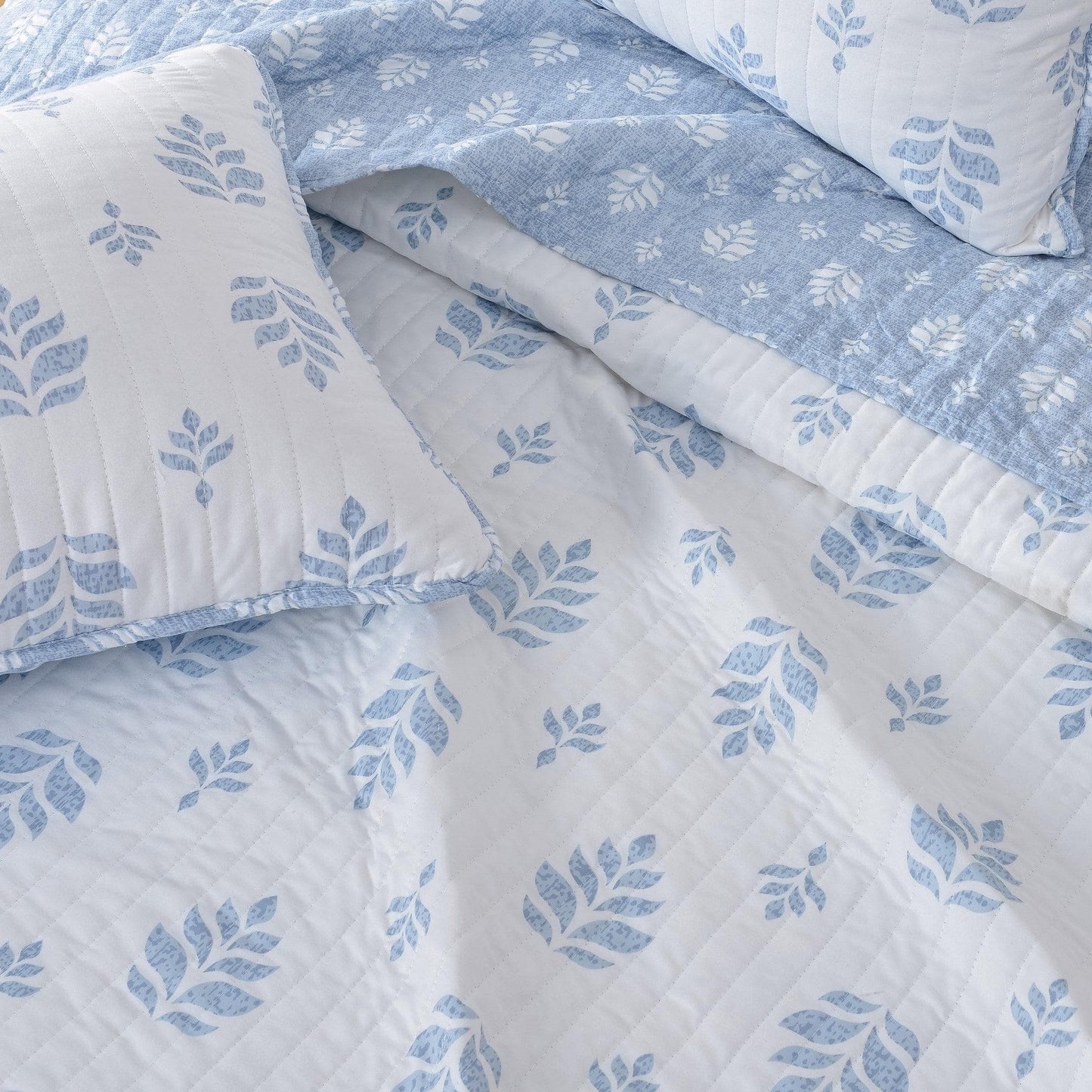 3-Piece French Floral Quilt - Colette Collection