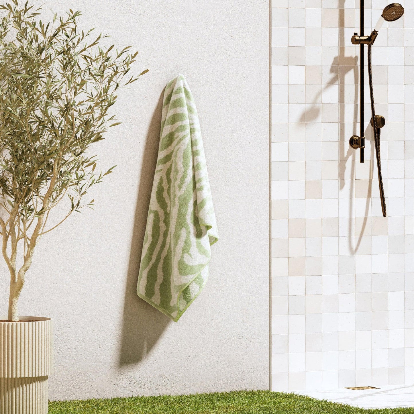 Oversized Retro Printed Beach Towel - St. Barts Collection