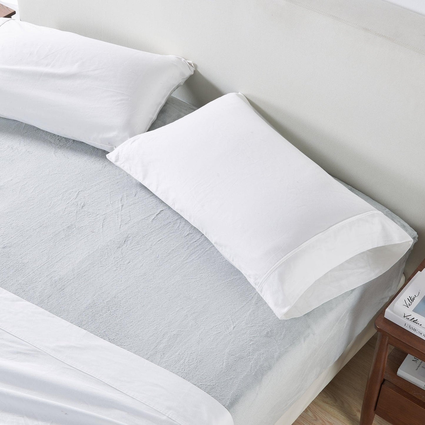 Solid Plush Fitted Sheet - Velvet Luxe Collection