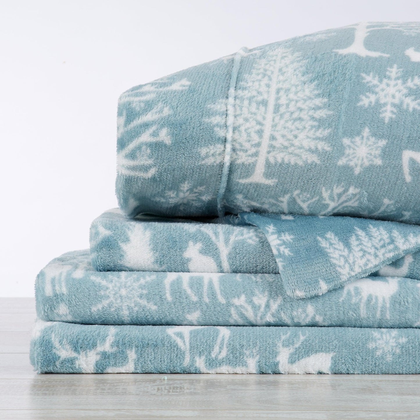 4-Piece Printed Plush Sheet - Velvet Luxe Collection