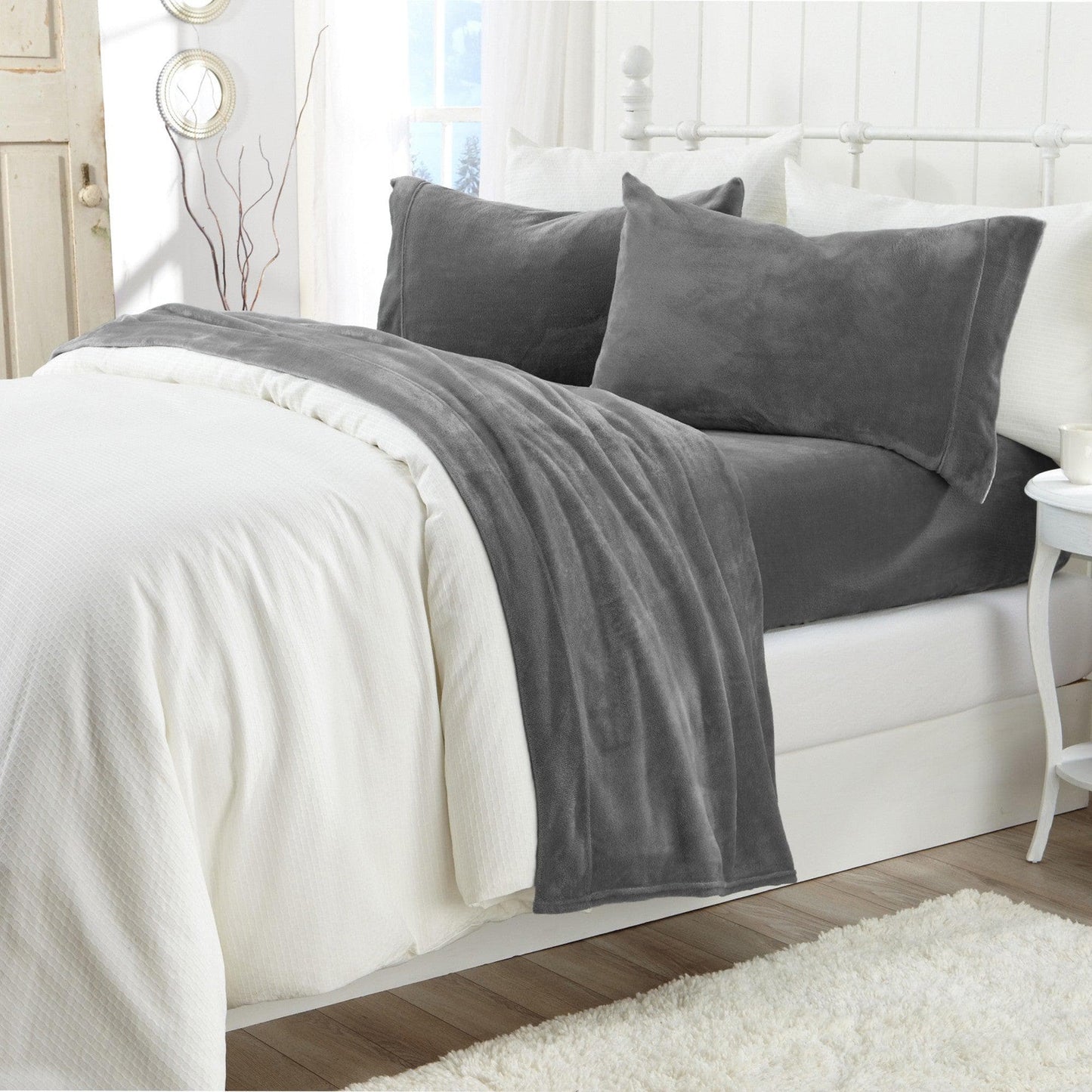 4-Piece Solid Plush Sheet - Velvet Luxe Collection