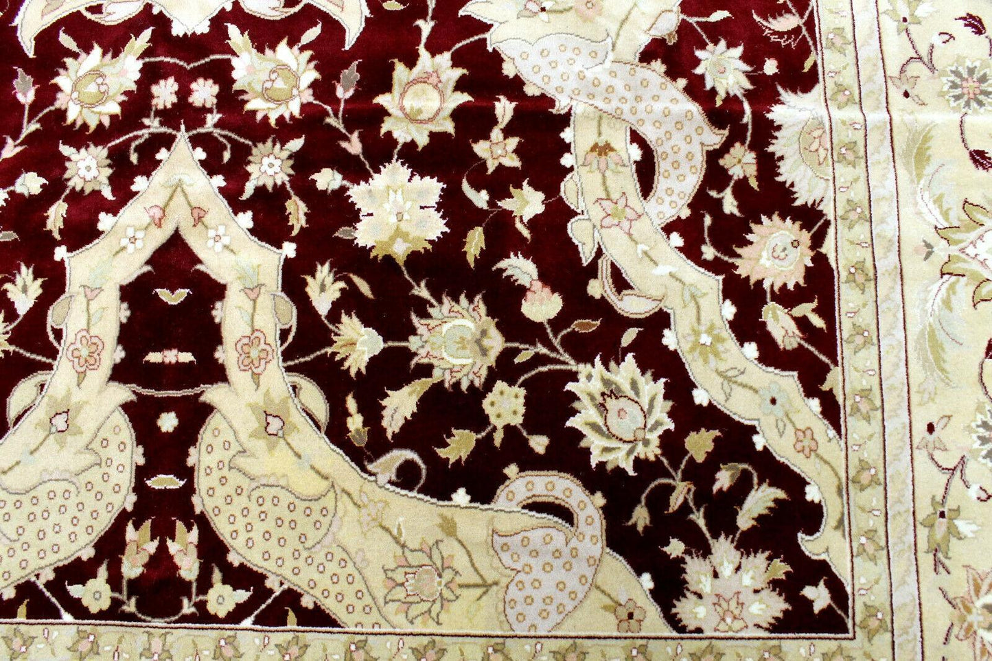 Hand-Knotted Pak-Ziegler Wool Rug – 8'7" x 11'7" – Traditional Design, Warm Earth Tones