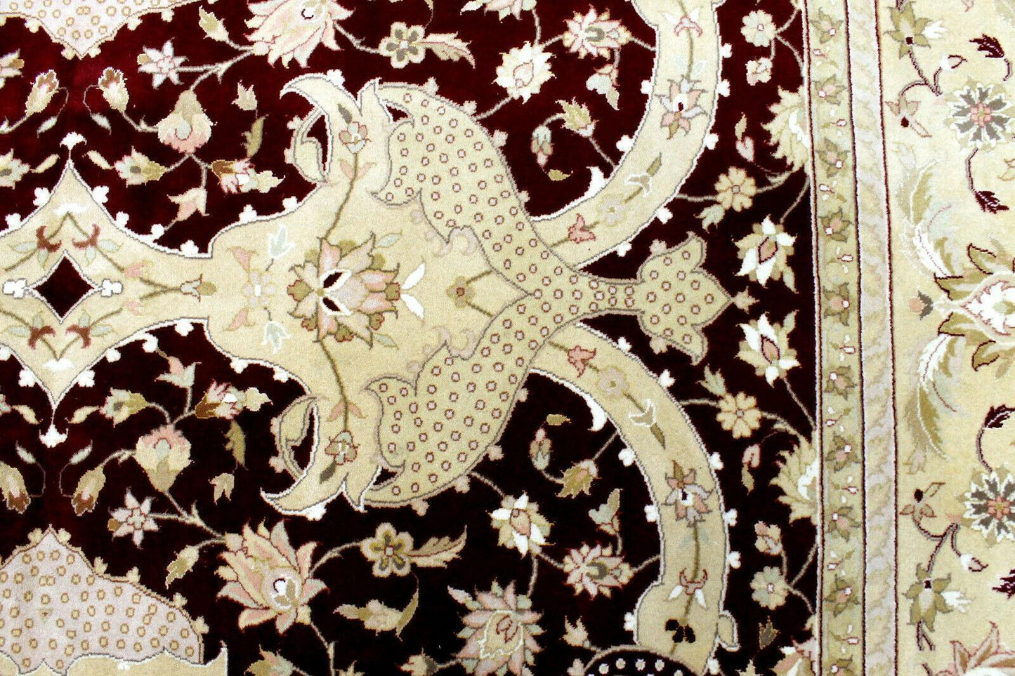 Hand-Knotted Pak-Ziegler Wool Rug – 8'7" x 11'7" – Traditional Design, Warm Earth Tones