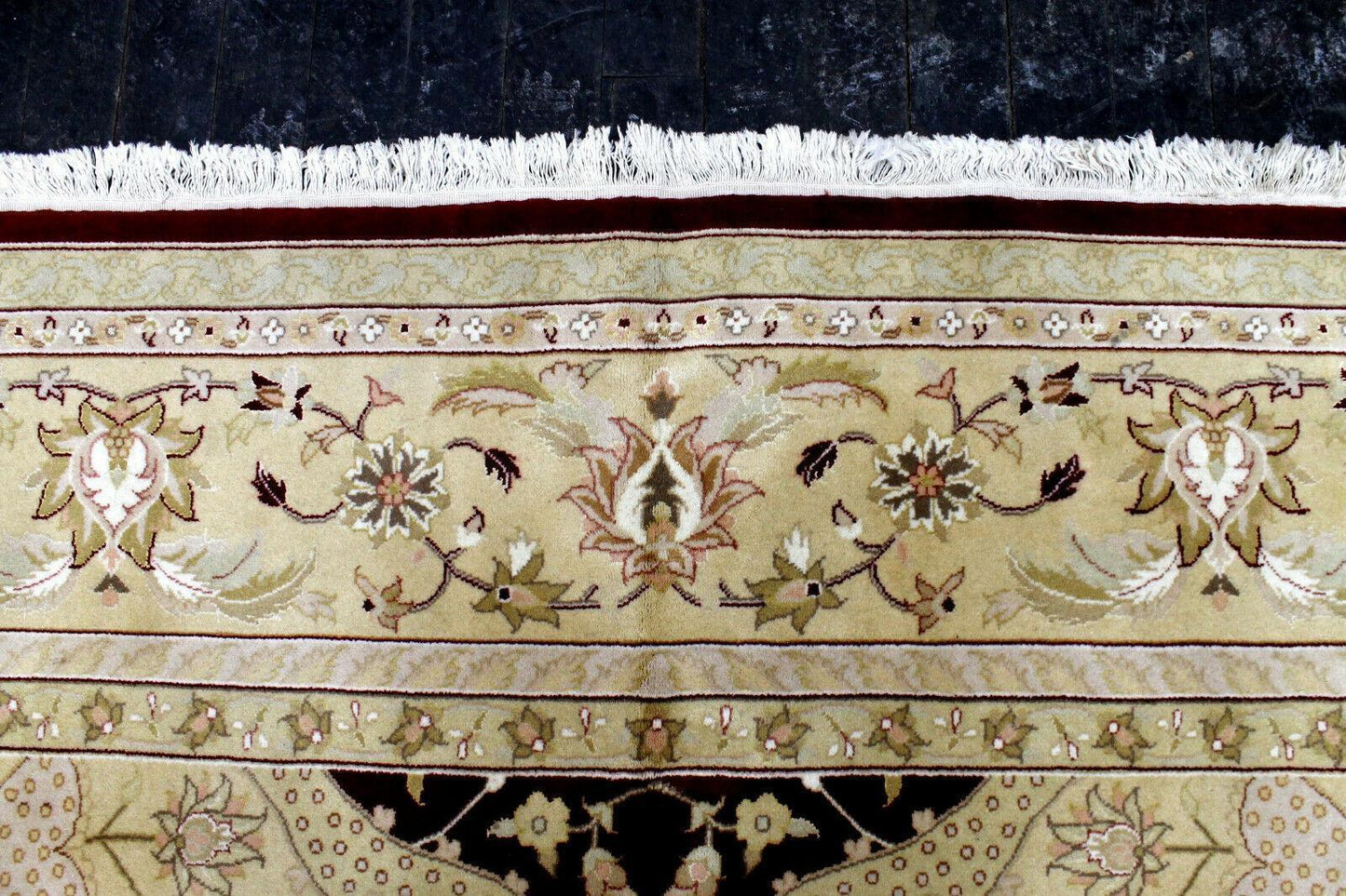 Hand-Knotted Pak-Ziegler Wool Rug – 8'7" x 11'7" – Traditional Design, Warm Earth Tones