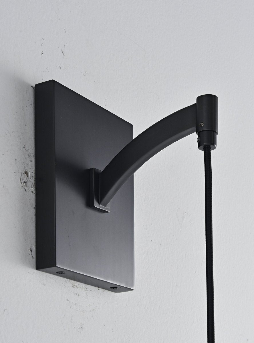 Zylova Wall Lamp