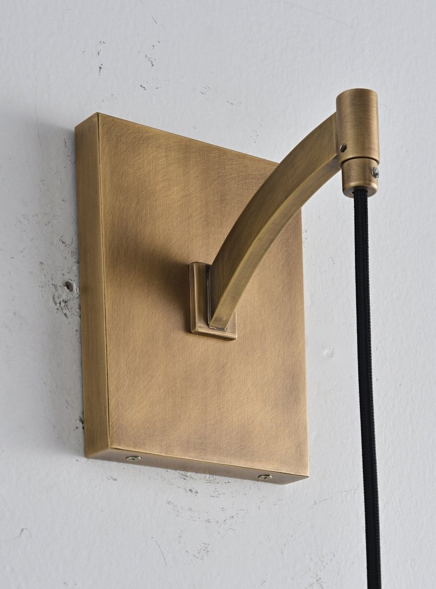 Zylova Wall Lamp